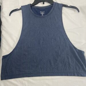 Athleta Women's Tank Top Size Medium Muscle Active Athleisure Cropped